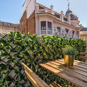 https://iloftmalaga-moreno-carbonero.hotelsinnerja.org